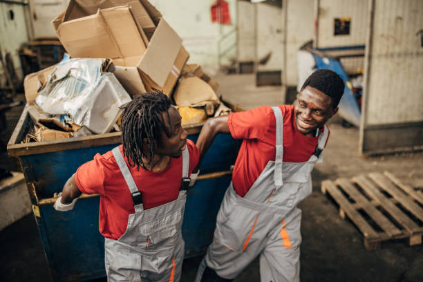 Best Commercial Cleanout Services  in Leslie, MI